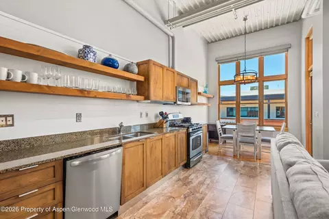 Kitchen - 231 Robinson Street 310 Basalt Co 81621 St #310, Basalt, CO 81621 photo 2 of 3