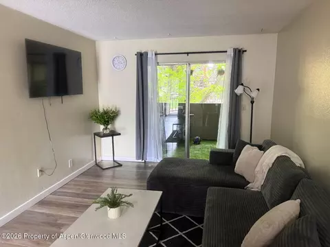 51519 1 Hwy 6 C-43 Glenwood Springs Co 81623 #C-43, Glenwood Springs, CO 81601