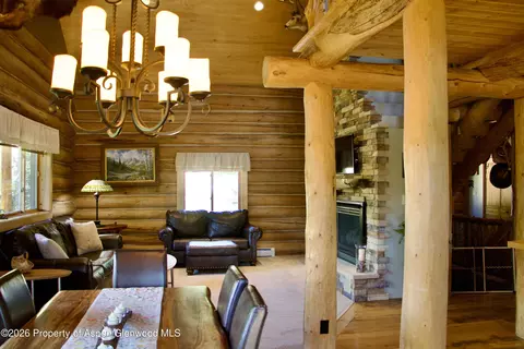 Dining - 162 Original Road Basalt Co 81621 Rd, Basalt, CO 81621 photo 2 of 6