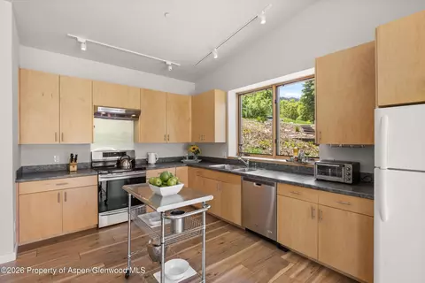 Kitchen - 768 Kings Lake Road Basalt Co 81621 Rd, Basalt, CO 81621 photo 1 of 3