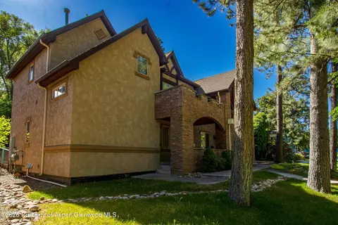 1216 Grand Avenue Glenwood Springs Co 81601 Ave, Glenwood Springs, CO 81601