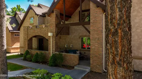 1216 Grand Avenue Glenwood Springs Co 81601 Ave, Glenwood Springs, CO 81601