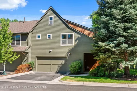 Exterior - 711 Evans Court Basalt Co 81621 Ct, Basalt, CO 81621 photo 4 of 6