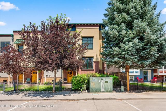 921 Main Street Carbondale Co 81623 St, Carbondale, CO 81623
