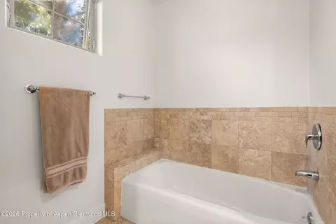 Bath - 520 Evans Court Basalt Co 81621 Ct, Basalt, CO 81621 photo 2 of 5