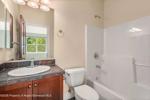 Bath - 520 Evans Court Basalt Co 81621 Ct, Basalt, CO 81621 photo 4 of 5