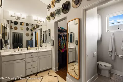 Bath - 712 Evans Court Basalt Co 81621 Ct, Basalt, CO 81621 photo 1 of 3