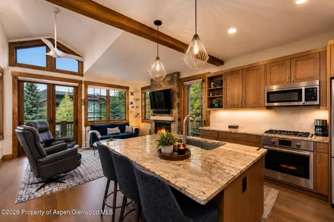 Kitchen - 220 Overlook Ridge Basalt Co 81621 Rdg, Basalt, CO 81621 photo 2 of 2