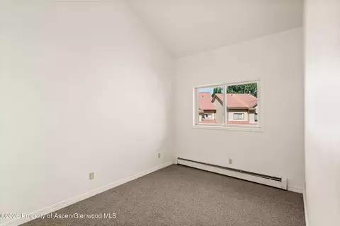 Bedroom - 1524 Mockingbird Lane Basalt Co 81621 Ln, Basalt, CO 81621 photo 2 of 2