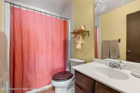 Bath - 71 Crossland Drive Basalt Co 81621 Dr, Basalt, CO 81621 photo 2 of 2