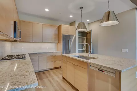 Kitchen - 217 Overlook Ridge Basalt Co 81621 Rdg, Basalt, CO 81621 photo 2 of 2