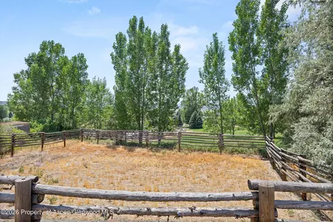 Exterior - 576 E Vista Drive Silt Co 81652 Dr, Silt, CO 81652 photo 3 of 3