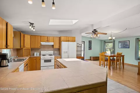Kitchen - 576 E Vista Drive Silt Co 81652 Dr, Silt, CO 81652 photo 1 of 3