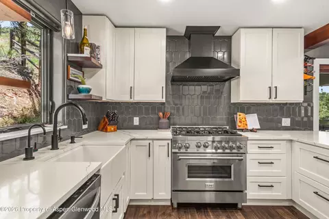 Kitchen - 56 Booth Lane Basalt Co 81621 Ln, Basalt, CO 81621 photo 2 of 6