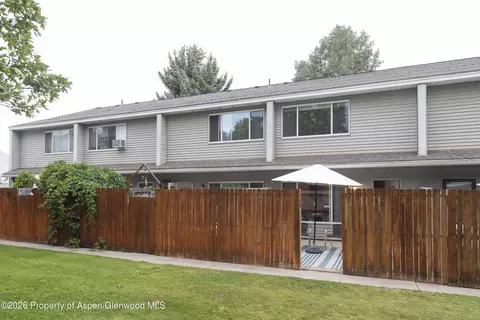 Exterior - 405 Park Avenue B4 Basalt Co 81621 Ave #B4, Basalt, CO 81621 photo 4 of 6