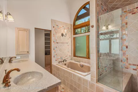 Bath - 750 Hearthstone Drive Basalt Co 81621 Dr, Basalt, CO 81621 photo 3 of 7