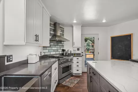 Kitchen - 750 Hearthstone Drive Basalt Co 81621 Dr, Basalt, CO 81621 photo 4 of 4