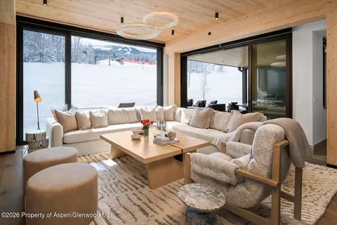 180 Wood Road 203 Snowmass Village Co 81615 Rd #203, Snowmass Village, CO 81615