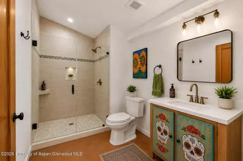 Bath - 175 Midland Avenue 6 Basalt Co 81621 Ave #6, Basalt, CO 81621 photo 4 of 4