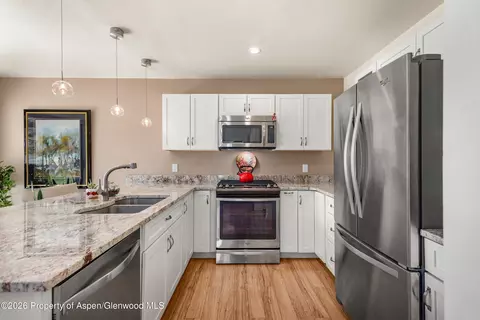 Kitchen - 82 Silverado Drive Basalt Co 81621 Dr, Basalt, CO 81621 photo 2 of 3