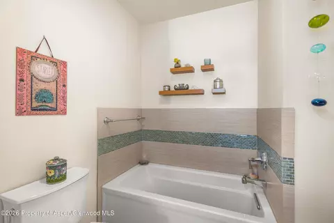 Bath - 82 Silverado Drive Basalt Co 81621 Dr, Basalt, CO 81621 photo 4 of 4
