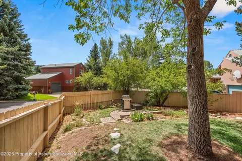 Exterior - 33 Mountain Court Basalt Co 81621 Ct, Basalt, CO 81621 photo 2 of 6