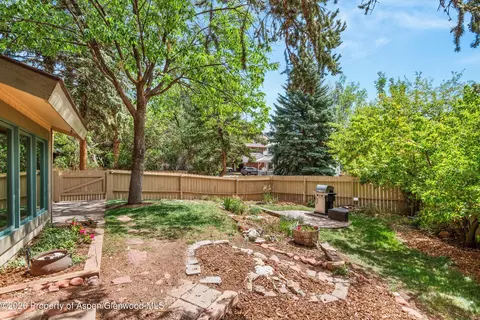 Exterior - 33 Mountain Court Basalt Co 81621 Ct, Basalt, CO 81621 photo 5 of 6