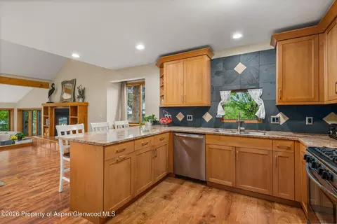 Kitchen - 33 Mountain Court Basalt Co 81621 Ct, Basalt, CO 81621 photo 4 of 5