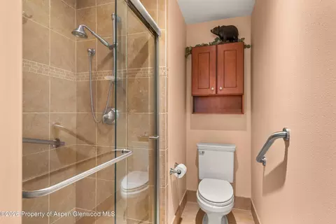 Bath - 1504 Mockingbird Lane Basalt Co 81621 Ln, Basalt, CO 81621 photo 3 of 3