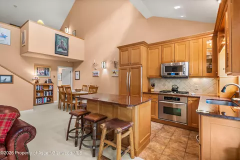 Kitchen - 1504 Mockingbird Lane Basalt Co 81621 Ln, Basalt, CO 81621 photo 2 of 3