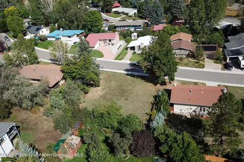 516 W 12th Street Glenwood Springs Co 81601 St, Glenwood Springs, CO 81601