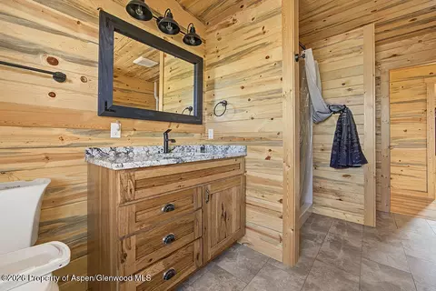 Bath - 692 Little Dipper Lane Craig Co 81625 Ln, Craig, CO 81625 photo 1 of 1