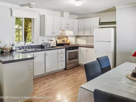 Kitchen - 210 W Homestead Drive 12 Basalt Co 81621 Dr #12, Basalt, CO 81621 photo 1 of 2