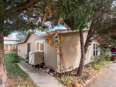 125 Center Drive 13 Glenwood Springs Co 81601 Dr #13, Glenwood Springs, CO 81601