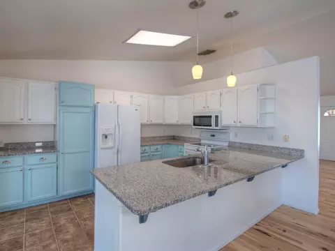 564 N Willow St, Fruita, CO 81521 photo 4