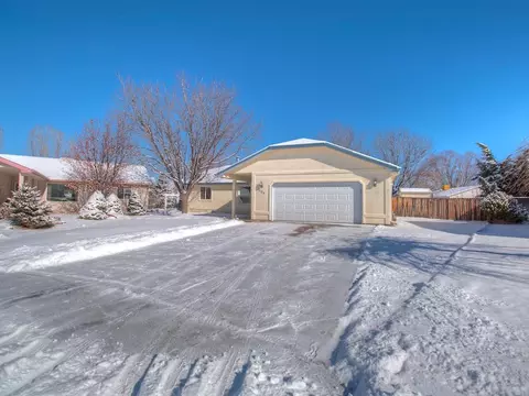 564 N Willow St, Fruita, CO 81521 photo 2