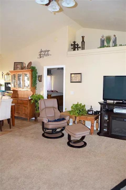 560 Heath Dr, Fruita, CO 81521 photo 5