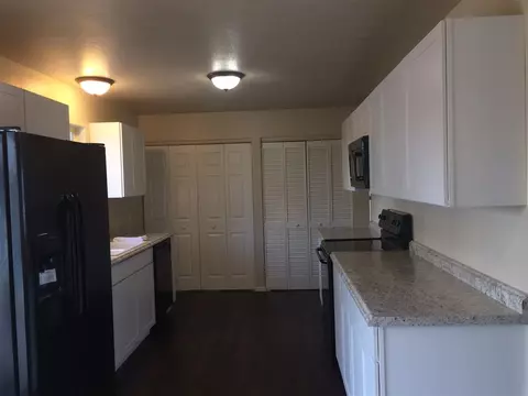 152 N Apple St, Fruita, CO 81521 photo 2