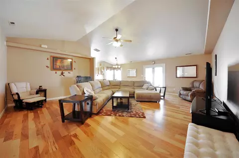 711 Hall St, Fruita, CO 81521 photo 2