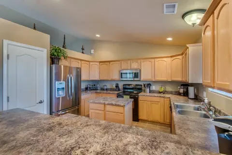 921 Celestite Dr, Fruita, CO 81521 photo 11