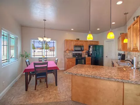 242 Javan Ct, Fruita, CO 81521 photo 4