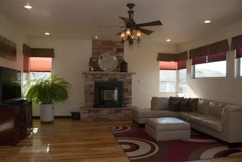 836 Slickrock Dr, Mack, CO 81525 photo 2