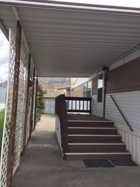 105 E 8th St #3, Palisade, CO 81526 photo 2