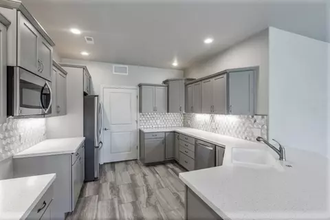 352 N Bookcliff Ct, Fruita, CO 81521 photo 9