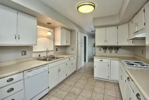 210 W Meadow Ave, Fruita, CO 81521 photo 9