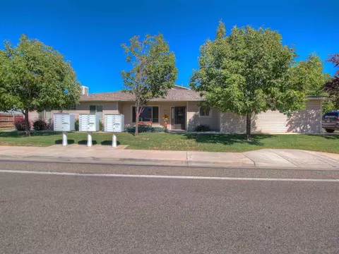 1201 Carolina Ave, Fruita, CO 81521 photo 3
