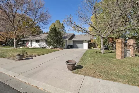 241 W Roberson Dr, Fruita, CO 81521 photo 2