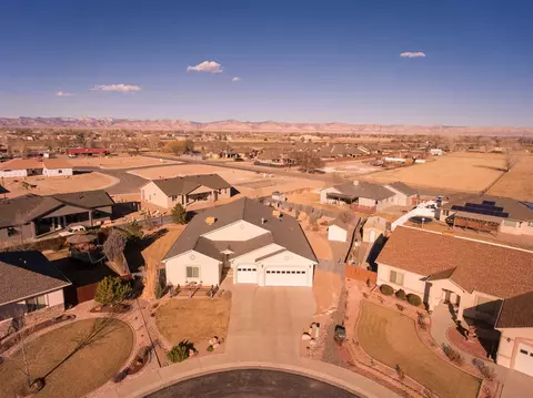 940 Murray St, Fruita, CO 81521 photo 2