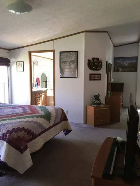 650 Bluff Pl, Delta, CO 81416 photo 2