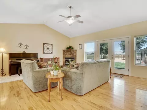 1774 Dell Ct, Fruita, CO 81521 photo 2